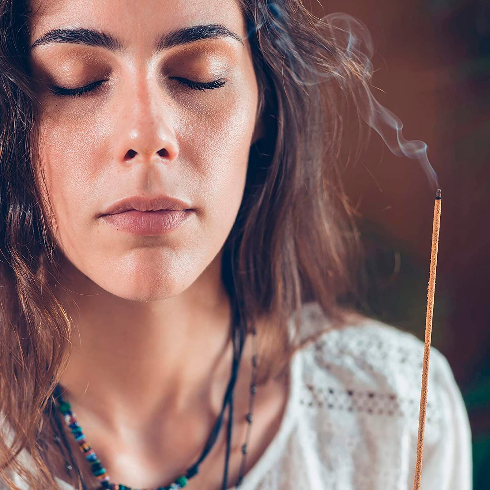 Incienso Original SATYA 180 g – Caja sellada Hecho en India – Aromaterapia, Meditación y Ambientación – Incluye porta-incienso de regalo - Imagen 2